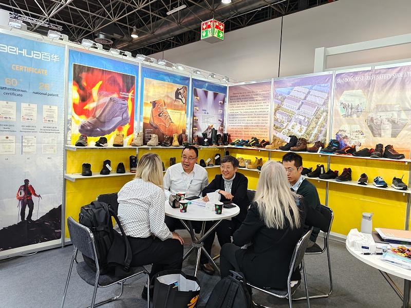 聚焦德国A+A：百华鞋业携新品，开启防护新体验！